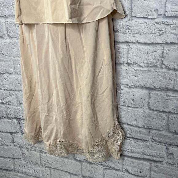 Vintage Shadowline Half Slip Camisole Set Pillow Tab Beige Size 32/S Lace - Picture 3 of 10